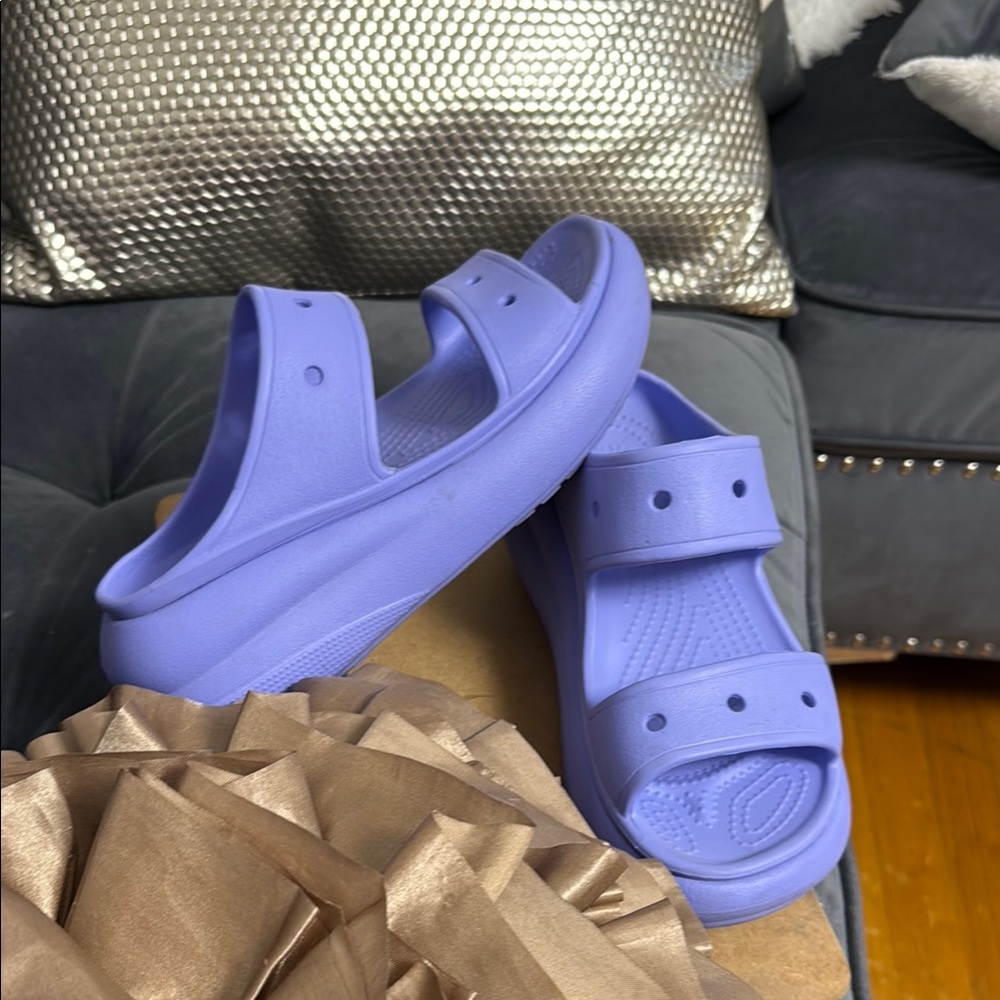 CROCS Purple Sandals Comfortable Flip Flops